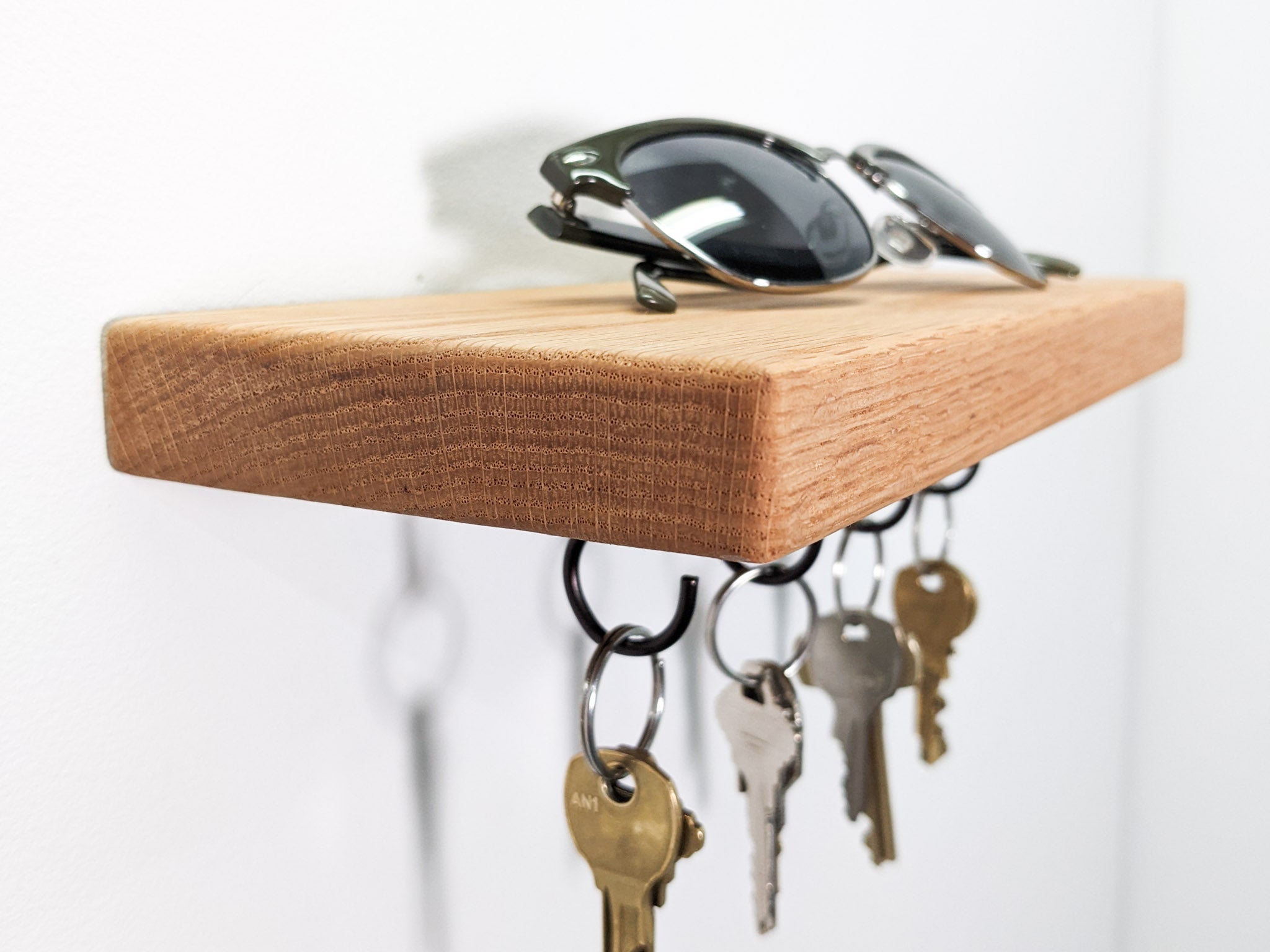 Koda Key Hook Shelf | Custom Oak Design 1