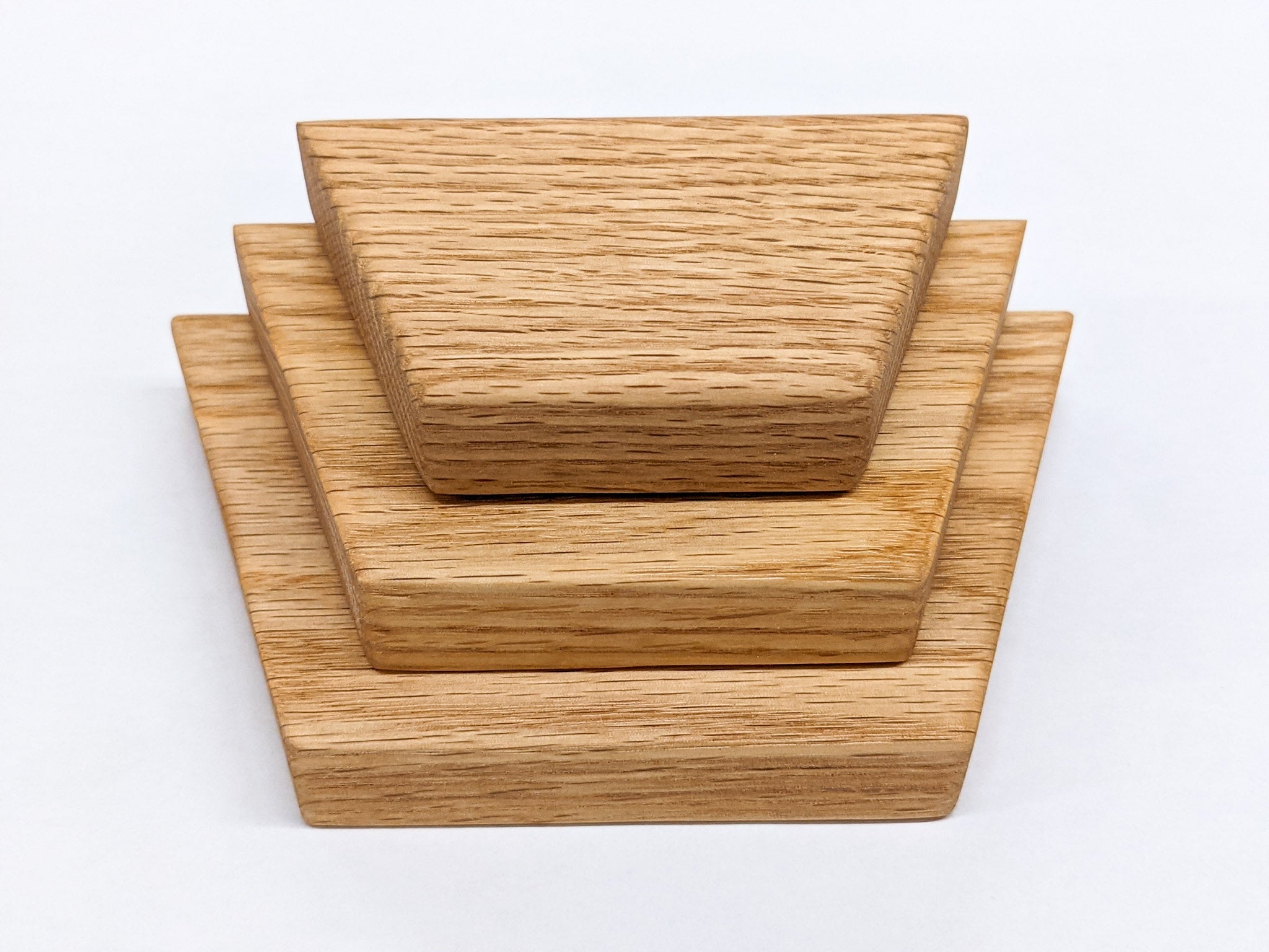 Tara Display Shelf | Handcrafted Oak, Compact Design 4