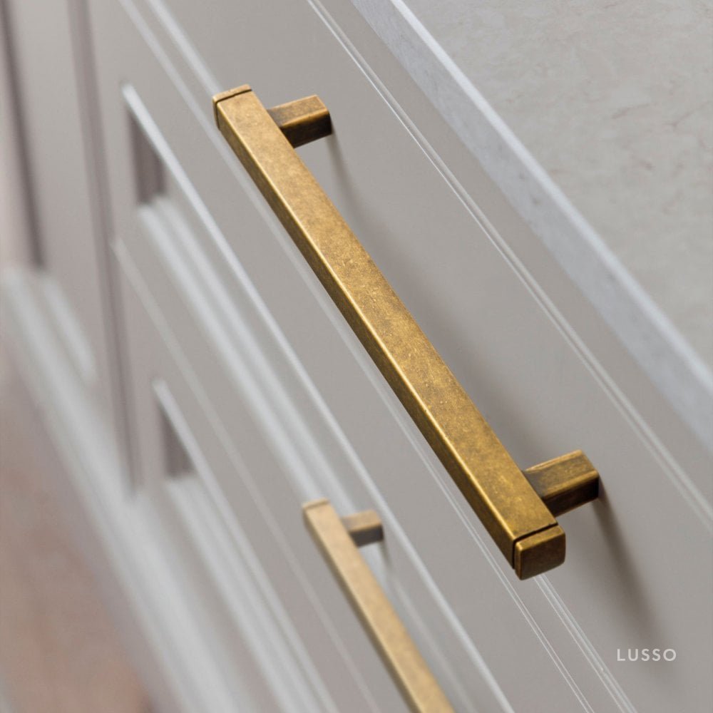 Bramble Pull Handle | Aged Bronze Finish, 235mm 0
