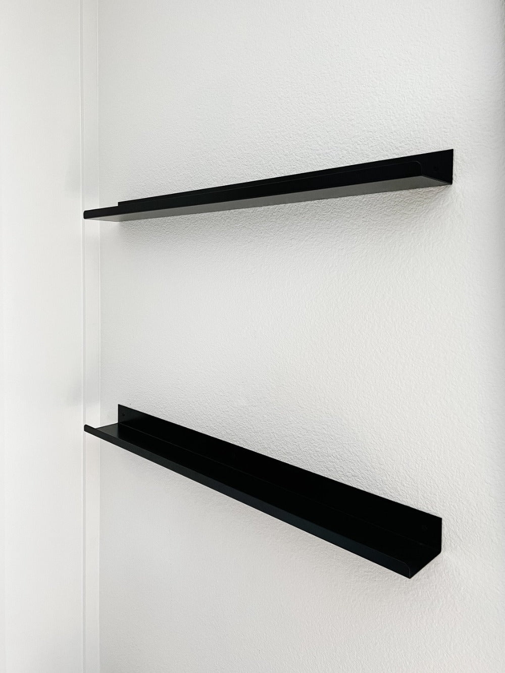 Pico Floating Shelf | Powder Coated Steel, Minimalist Design 2