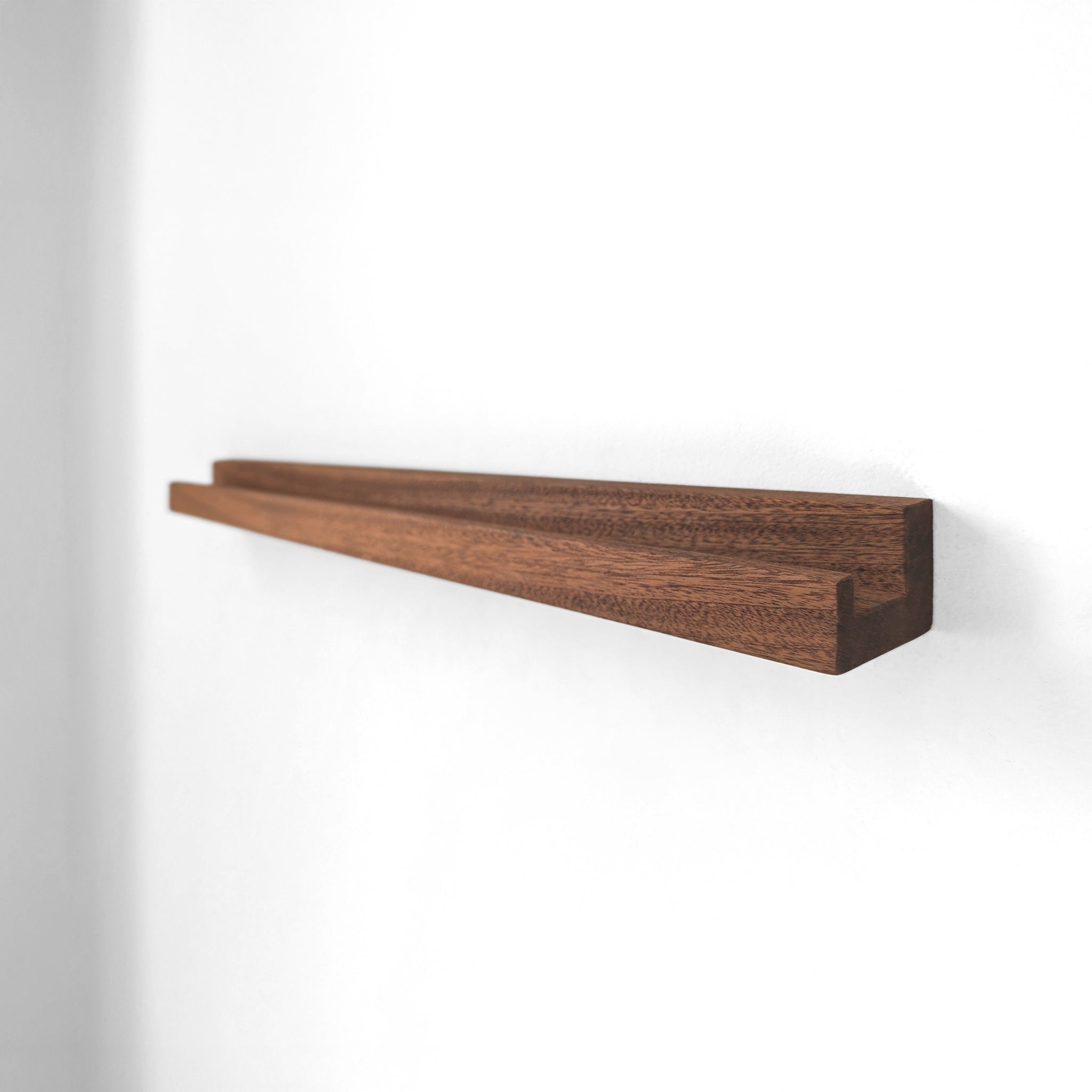 Pictura Display Shelf | Handcrafted Oak or Mahogany, Modern Design 8