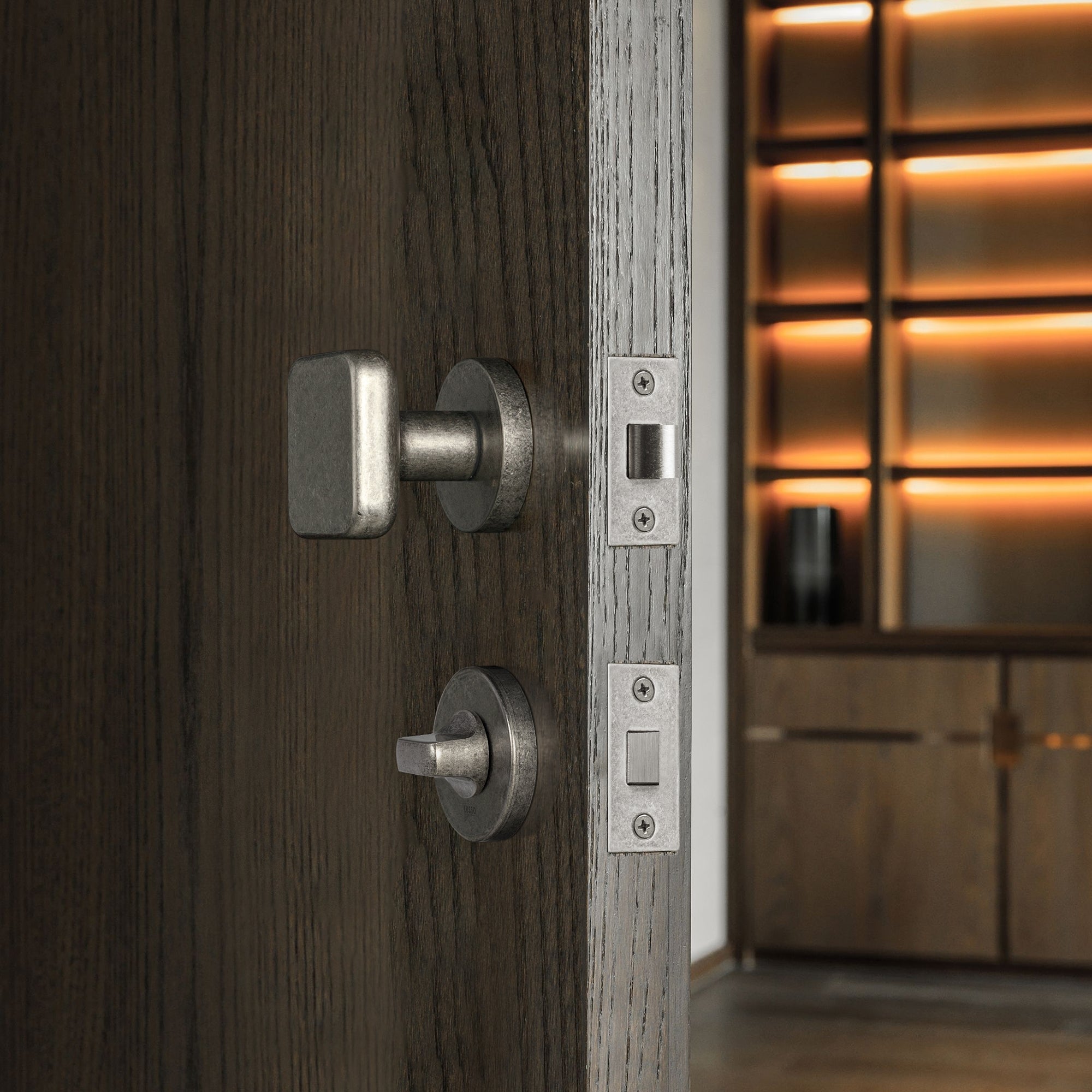 Savoy Thumbturn - Distressed Steel