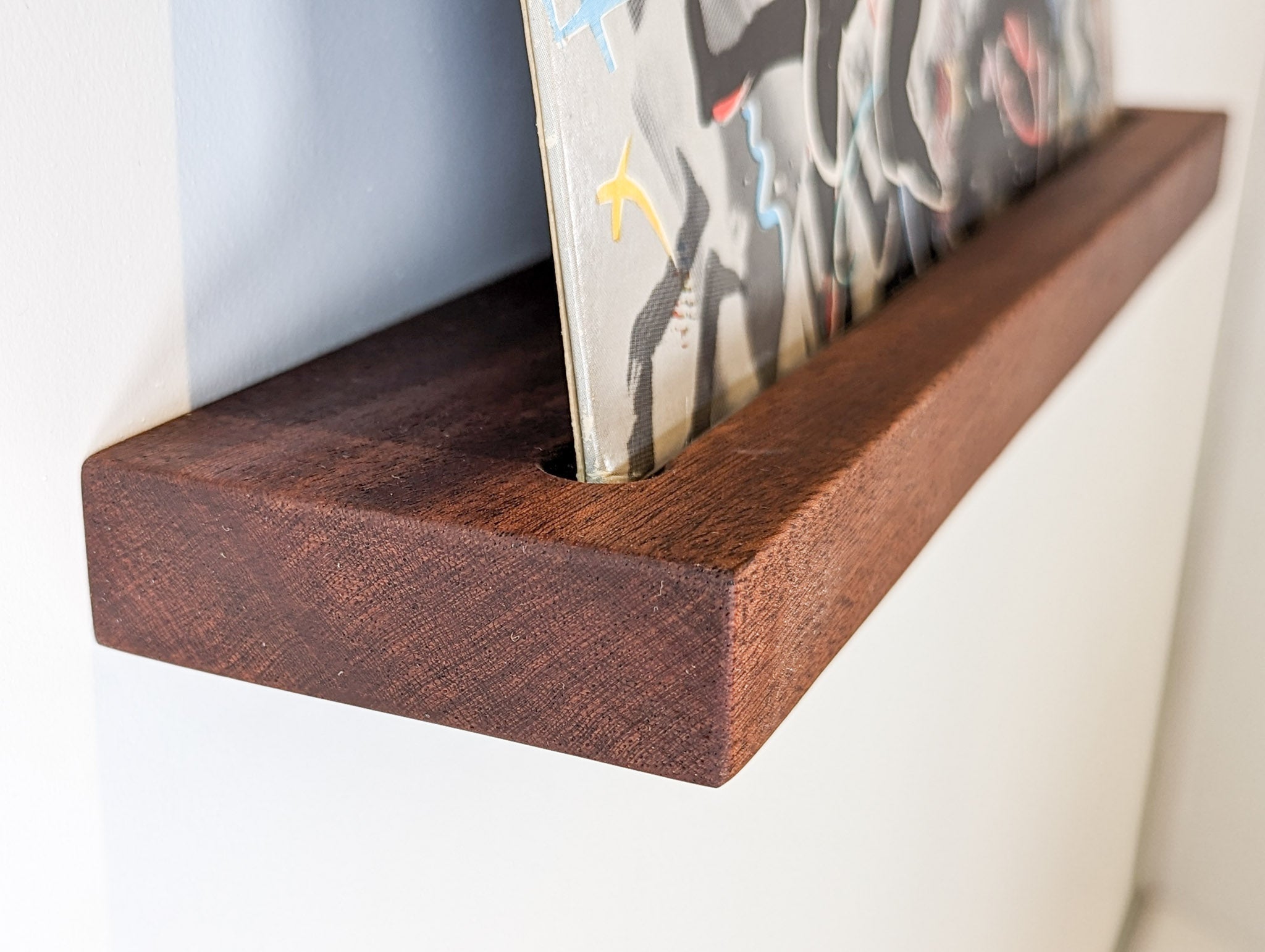 Vivid Vinyl Shelf | Mahogany Wall-Mounted Display 1