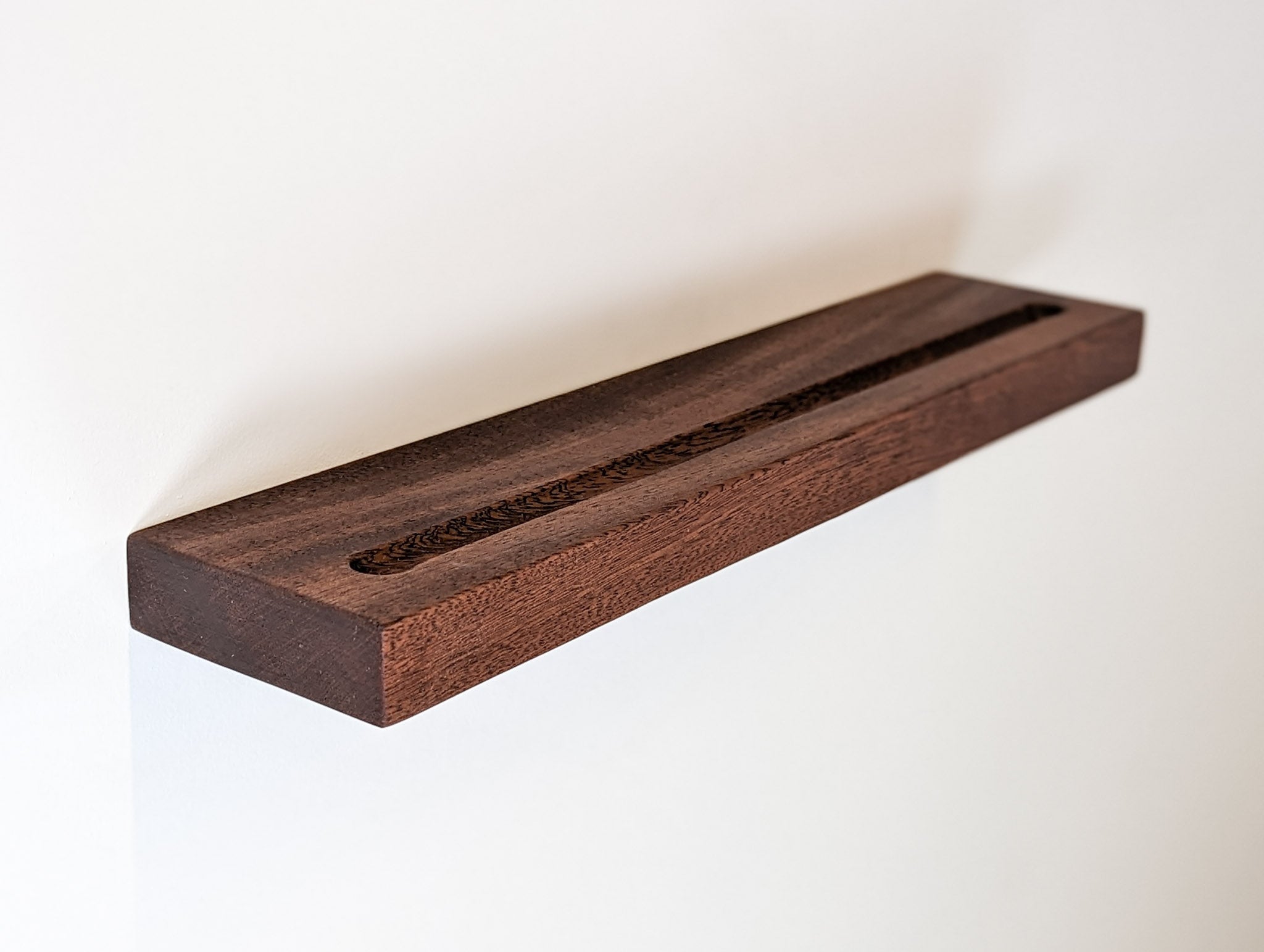 Vivid Vinyl Shelf | Mahogany Wall-Mounted Display 3