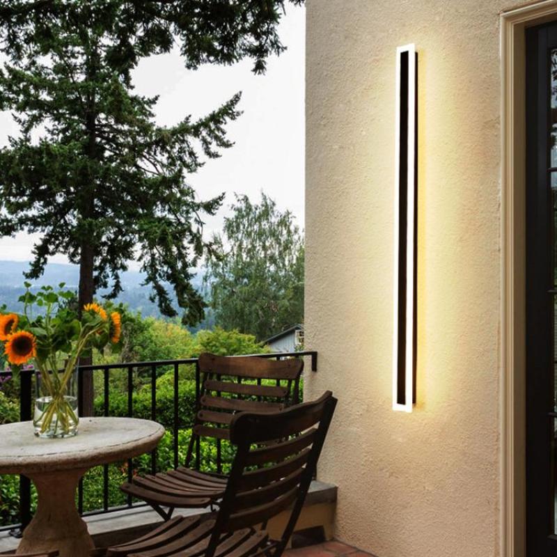 Vynn Linear Wall Lamp | Weather-Resistant, Dimmable LED 12