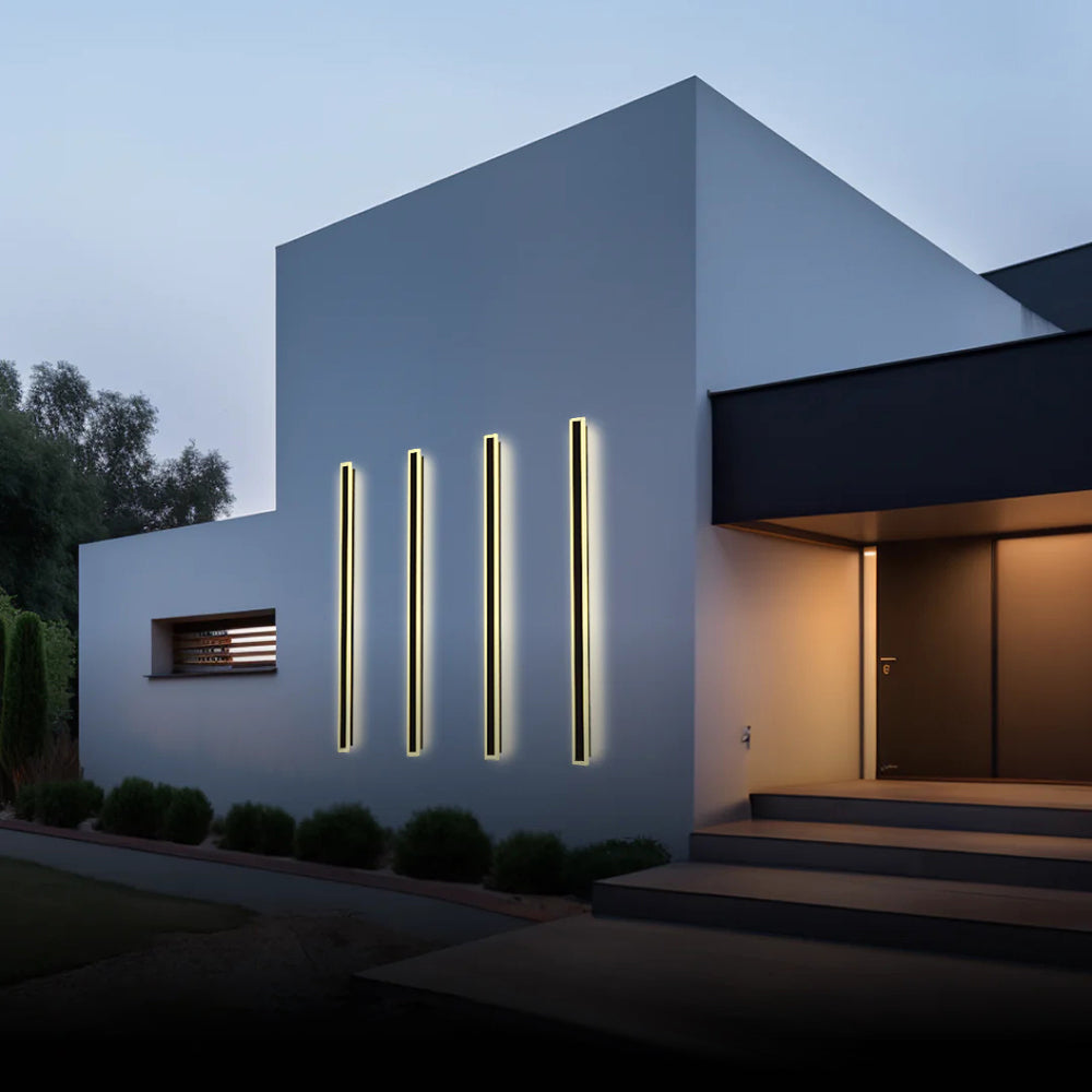 Vynn Linear Wall Lamp | Weather-Resistant, Dimmable LED 7